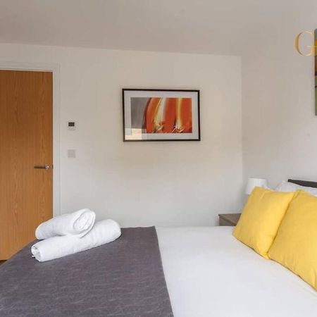 2 Bedroom Apartment Chapel Riverside At Goshen Property Serviced Accommodation Southampton, Free Wifi & Parking 외부 사진