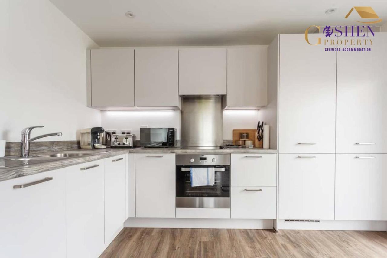 2 Bedroom Apartment Chapel Riverside At Goshen Property Serviced Accommodation Southampton, Free Wifi & Parking 외부 사진